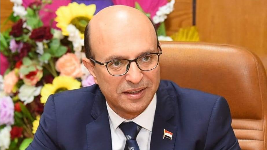 لعدم الالتزام بالإجراءات.. كلية التربية بجامعة أسيوط توضح حقيقة سحب مقررين من أحد أعضاء هيئة التدريس