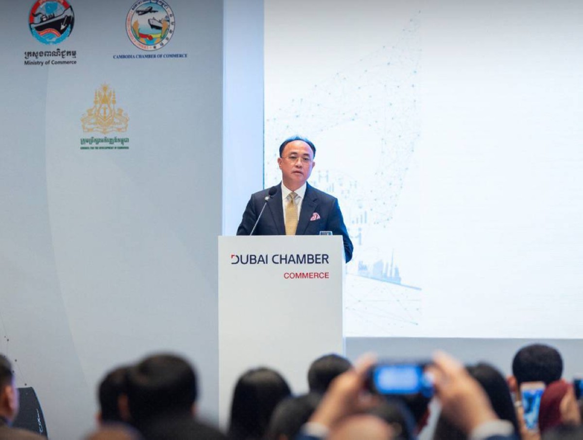 رئيس غرفة تجارة كمبوديا: الشراكة مع الإمارات تدعم زيادة التجارة غير النفطية إلى مليار دولار